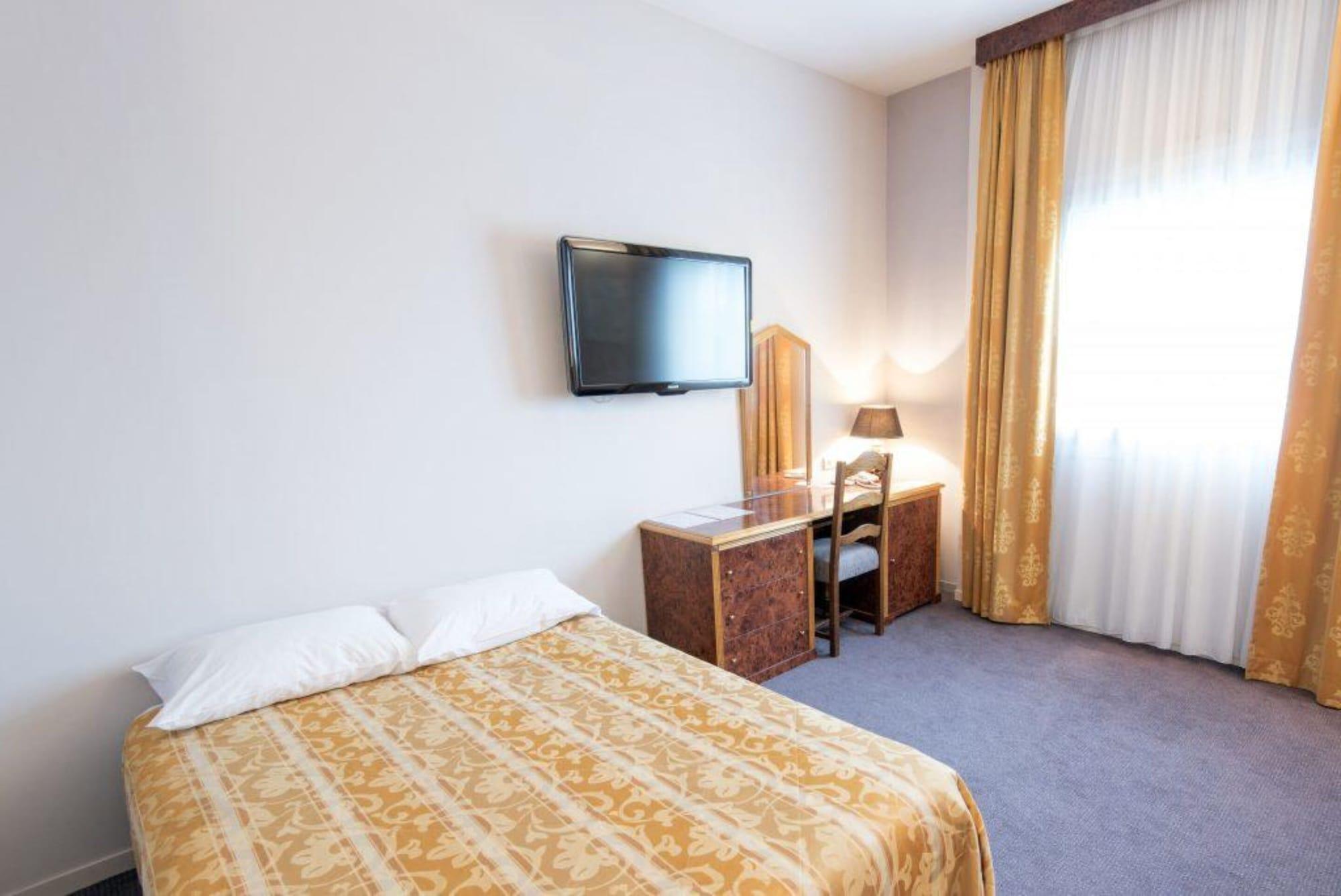 Hotel Le Manoir Orchies Esterno foto