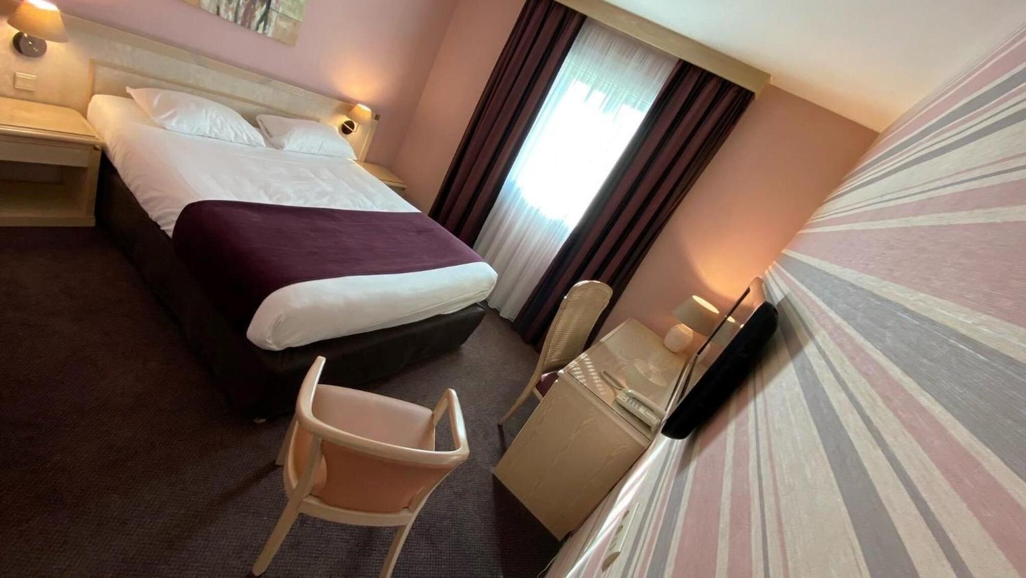 Hotel Le Manoir Orchies Esterno foto