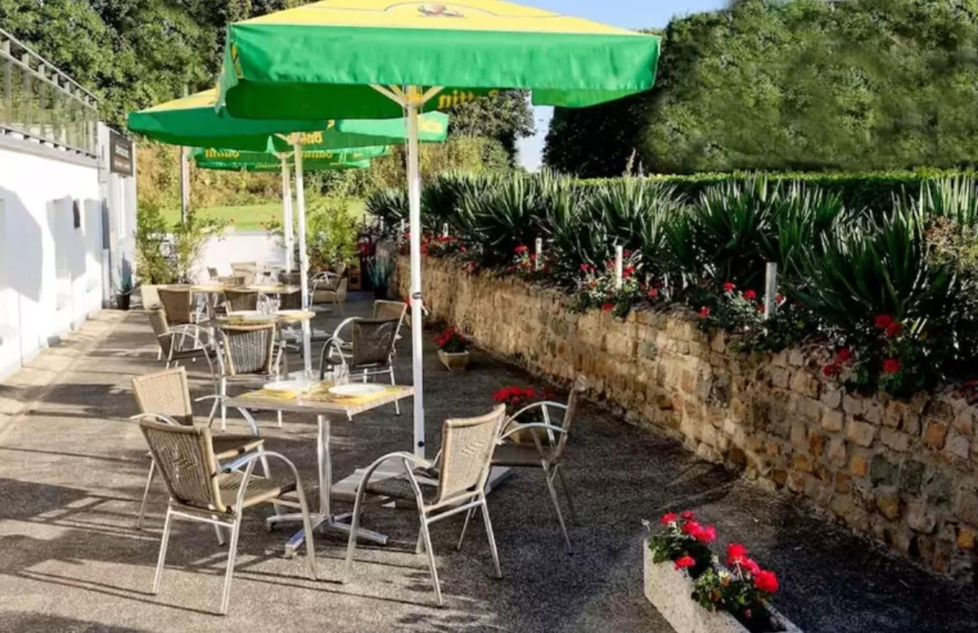 Hotel Le Manoir Orchies Esterno foto